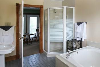 Inn Kettle Creek